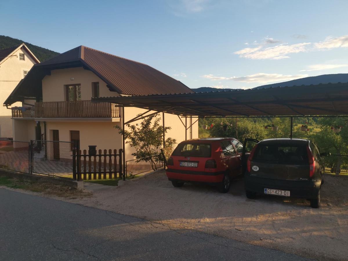 Apartman Nika Оточац Екстер'єр фото